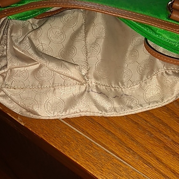 Green Michael Kors crossbody bag - Picture 7 of 11
